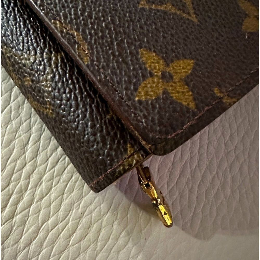 Louis Vuitton Monogram Porte-Monnaie Billets Tresor Wallet (authentic) - Picture 15 of 16